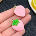 Ciondolo a fragola in resina rosa con anello argento per creazione gioielli fai-da-te - Fragola Rosa Media (24234)