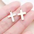 Roségold Kreuzanhänger für DIY-Halsketten mit weißem Emaille und gebürsteter Rückseite - Weißes Emaille Zinklegierung Kreuz (11952)