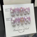 Unghie finte sfumate lilla fatte a mano con rose 3D, perle e cristalli - L / 271 Diamante Frantumato Sfumato Trapezio Corto