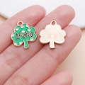 Klaverbedeltje met groen emaille en goudkleurige metalen afwerking voor armbanden - Klaver LUCKY Letters (25098)
