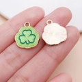 Handbediende klaver hanger van legering met groen emaille en roségouden basis - Emaille Klaver (25101)