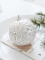 Boule de Noël blanche scintillante de 8cm avec paillettes et cordon de suspension - Style D (8cm)