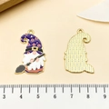 Detailed view of enamel dwarf pendant with purple hat and metal texture on the back - Halloween Gnome (21709) / 30x19mm