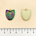 Ciondoli a forma di maschera di carnevale in smalto viola e verde per gioielli - Ciondolo Maschera Festa Carnevale (22054)