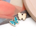 Pendentifs papillon en émail bleu ciel et plaqué or pour la création de bijoux DIY - Papillon Émaillé Bleu Lac (11960)