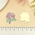 Pendentif bouquet d'hortensias en émail violet et rose avec finition en alliage doré - Boule de Fleurs de Festival Émaillé Rose Violet (19169)