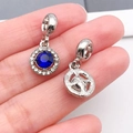 Silberner Meeres-Charm mit großem blauem Saphir-Stein für DIY-Armbänder - Blauer Runder Strass-Anhänger (18069)