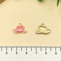 Pendentif chapeau de cowboy en émail rose et alliage doré avec dos texturé pour bijoux - Chapeau Cowboy Western Émail Rose Alliage Or (21853)