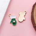 Ciondolo guanto di Natale in smalto verde con fiocco di neve dorato per gioielli DIY - Stile Guanto Fiocco di Neve di Natale (9900) / 1 Pezzo/Confezione (10x20mm) / Verde