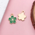 Ciondolo a fiore in smalto verde con cornice dorata per creazione di gioielli fai-da-te - Stile Sakura Piccolo (12085) / 1 Pezzo/Confezione (12x14.5mm) / Verde