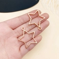 Marcos de colgante de estrella hueca en oro KC para joyas con acabado de metal pulido - Bisel de Marco de Estrella (10473)