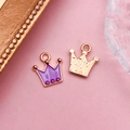 Pendentifs couronne dorée avec émail violet et strass pour la création de bijoux DIY - Couronne Violette Perle (12450)