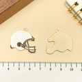 DIY American football helm hanger van legering met wit emaille en gouden afwerking - Football Helm (21724) / 28x25mm / Witte Emaille