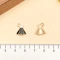 Gouden badminton shuttle hanger met zwart en wit emaille voor doe-het-zelf sieraden - Kleine Shuttle (21736) / 14x11mm / Zwarte Emaille Stijl