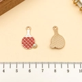 DIY tafeltennisbatje bedeltjes in rood emaille met witte parel voor sieraden - Parel Tafeltennisracket (21739) / 20x13mm / Rood Emaille
