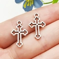 Paire de pendentifs croix évidée argentés vintage pour colliers et bijoux DIY - Croix Creuse Argent Antique 12x19mm (18755)