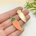 Carrot enamel alloy pendant with orange and green finish for DIY jewelry crafting - Large Carrot Style (12056)