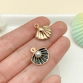 Golden shell charms set with black enamel and white pearl for DIY jewelry making - Black (22920)