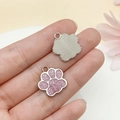Pendentif patte d'animal en alliage à paillettes roses montrant l'avant et l'arrière - Base Argentée Paillettes Roses (23334)