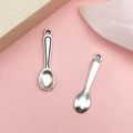 Antike Silber Löffel Anhänger für DIY Schmuck und Schlüsselanhänger, Set mit zwei Stück - Altsilber Besteck Kleiner Löffel (8837)