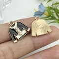 DIY black and white enamel jacket charm with pearls and golden alloy texture - Black Dripping Oil Zinc Alloy Women Clothing With Artificial Pearl / 16x15