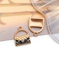 Colgante bolso negro acolchado con borde dorado y diamante para accesorios DIY - Bolso Rectangular Esmaltado Negro con Strass (12293) / 12x15mm