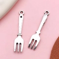 Antiker silberner Gabel Anhänger aus Legierung für DIY-Schmuck und Schlüsselanhänger - Antiksilber Zinklegierung Gabel (11231)