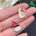 Pendentif chat avec bonnet de Noël rouge et blanc pour création de bijoux DIY - Bonhomme de Neige de Noël Rouge et Blanc (14201)