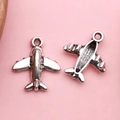 Pendentifs avion en alliage argenté vintage pour bracelets DIY avec fini rétro - Pendentif Avion Dessin Animé (11254)