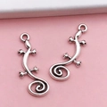 Silver lizard gecko charm pendants with antique finish for DIY jewelry necklaces - Crawling Gecko (17321)