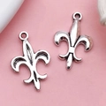Fleur-de-lis Tibetan silver pendants for DIY jewelry making in antique finish - Fleur-de-lis Symbol (17352)