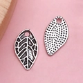 Antique silver leaf alloy charms with detailed veins for DIY jewelry making - Antique Silver Small Leaf (10414)