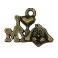 Détail du pendentif en bronze antique avec motif I Heart My Dog et finition rustique - Style I Love My Dog Bronze Antique (20571)