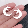 Pendentifs lune croissante et étoile en alliage argenté pour la création de bijoux - Pendentif Étoile et Lune Enlacées Argent Brillant (20842)