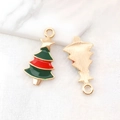 Ciondolo albero di Natale in lega con smalto rosso e verde per creazione gioielli fai da te - Albero di Natale in Smalto Rosso e Verde (10923)