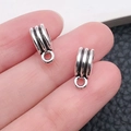 Set van twee antieke zilveren hangers met ribbelontwerp en ophangring voor DIY-sieraden - Drievoudig Geribbeld Ontwerp (8895)