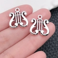 Silberne Lyra-Harfe Musikanhänger in Antik-Optik für DIY-Schmuck und Ketten - Antiksilber Leier (10794)