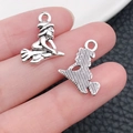 Antiek zilveren heks hangers voor Halloween DIY sieraden maken en knutselprojecten - Tovenaar Stijl (10887)