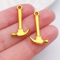 Pendentifs en alliage en forme de marteau doré pour colliers et porte-clés DIY - Marteau Outil Or Antique Moyen (20389)