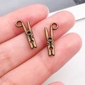 Antike Bronze-Mini-Clip-Anhänger aus Vintage-Legierung für DIY-Schmuck und Schlüsselanhänger - Klammer-Stil (20267)