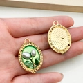 Oval tulip oil painting pendant in green enamel with gold metal finish for DIY jewelry - Green Oval Pearl Flower Plate (19558)