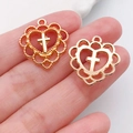 Detalle de colgantes de corazón dorado con cruz para bisutería hechos a mano DIY - Cruz de Corazón Hueca 21x20mm (20329)