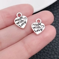Ciondolo a cuore in argento antico con incisione made with love per gioielli fai da te - Stile Made with Love (B275)