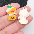 Halloween mummy pumpkin enamel alloy pendant with front detail and golden textured back - Orange