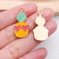 DIY Ananas-Legierungsanhänger mit gelber Emaille und rosa Herzbrille für Schmuckherstellung - Gelber Ananas-Stil (12057)