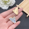 Detail of harp-shaped alloy pendant with blue enamel and golden sunburst texture - Enamel Blue Harp Style / 26x20mm / Blue