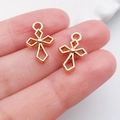 Colgante de cruz geométrica hueca en oro rosa para la creación de collares DIY - Cruz de Rombo Hueca 16x10mm (20328)