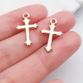 Colgantes de cruz hueca de estilo gótico dorado para creación de joyas y collares - Estilo Cruz 19x12mm (20342)