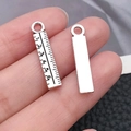 Ciondoli a forma di righello in argento antico con scala graduata per gioielli DIY - Mini Righello (12157-2)