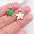 Pendentif étoile à paillettes vertes pour bijoux DIY avec finition en métal doré - 13X15mm / Étoile à Cinq Branches en Émail Vert (13542)